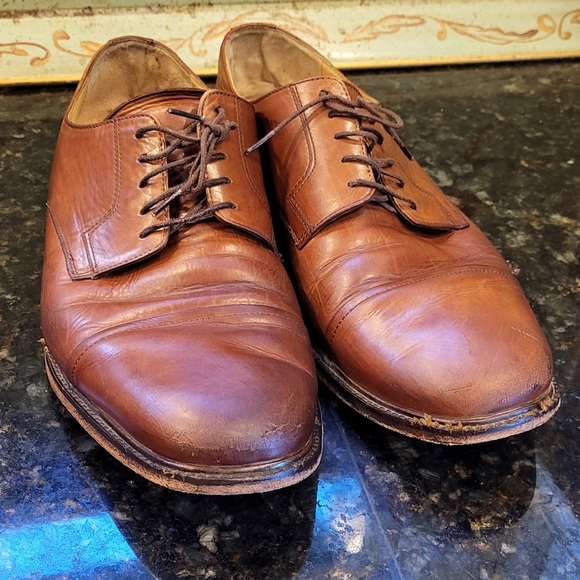 Johnston & Murphy Oxford Dress Shoes - Picture 2 of 12